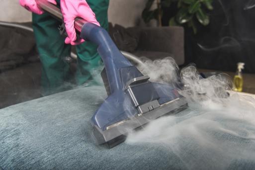 augusta-GA 30907 carpet-cleaners-staff-vacuuming-sofa-upholstery